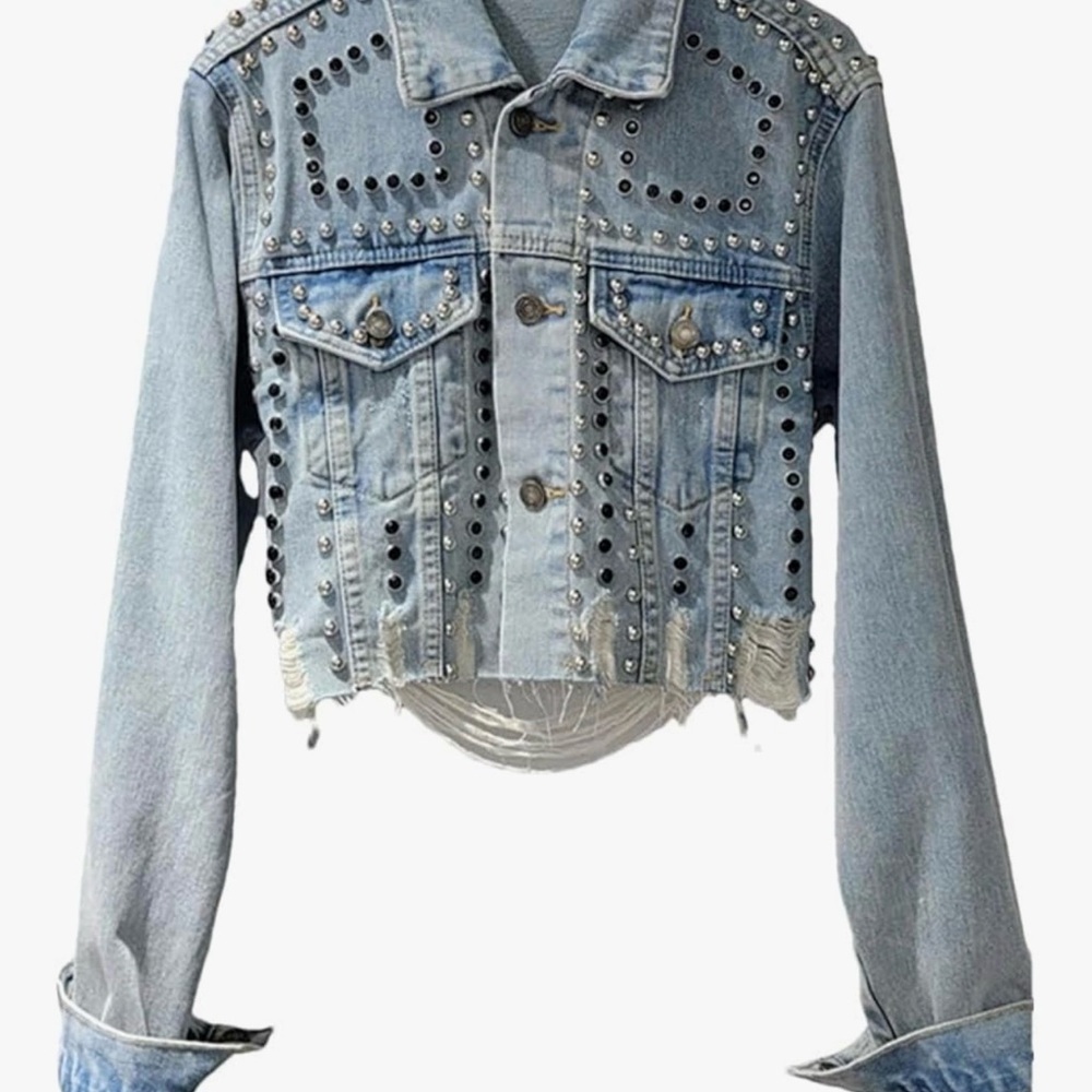 Fashion Studded Distressed Cropped Denim Jacket - Light Blue